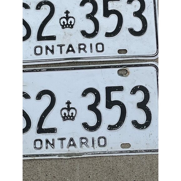 Pair of Ontario License Plates KS2 353 Black and White - Picture 3 of 10